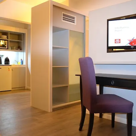 Manning Apartment *